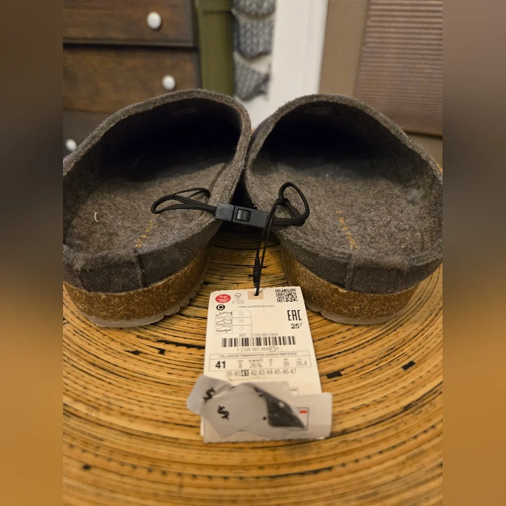 New Zara home size 8 slippers